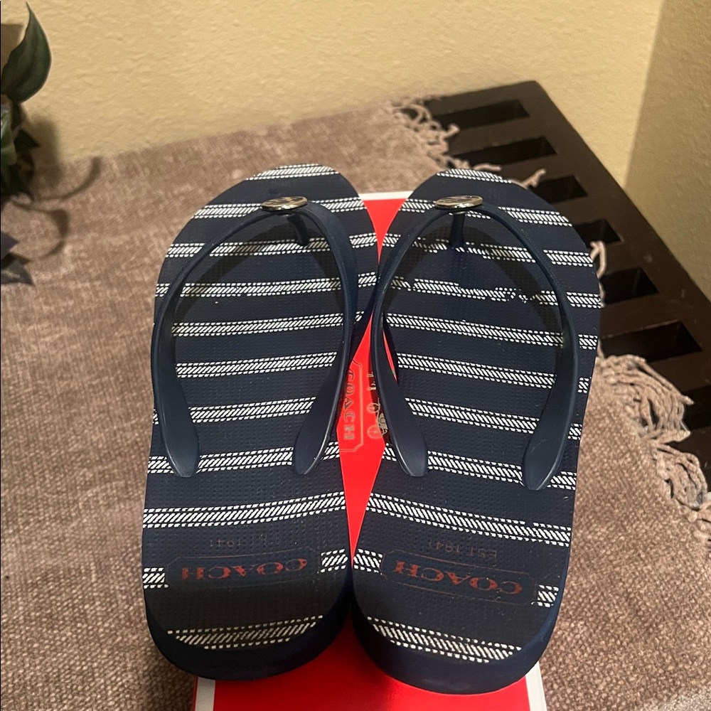 Coach Dark Blue and White Flip Flops - Picture 3 of 11